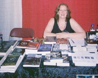 Nancy Kilpatrick at Rue Morgue's Festival of Fear, Toronto, ON, 2005